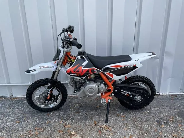 2022 Kayo KMB 60 — front three-quarter view