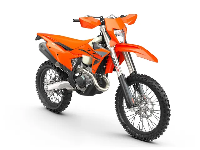 2025 KTM 450 XCF-W — front three-quarter view