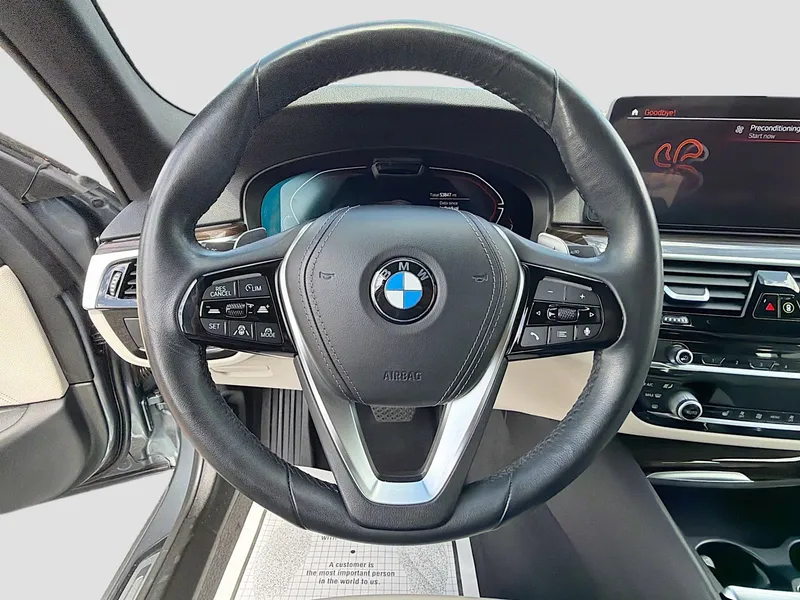 2021 BMW 5 Series — photo 40 view