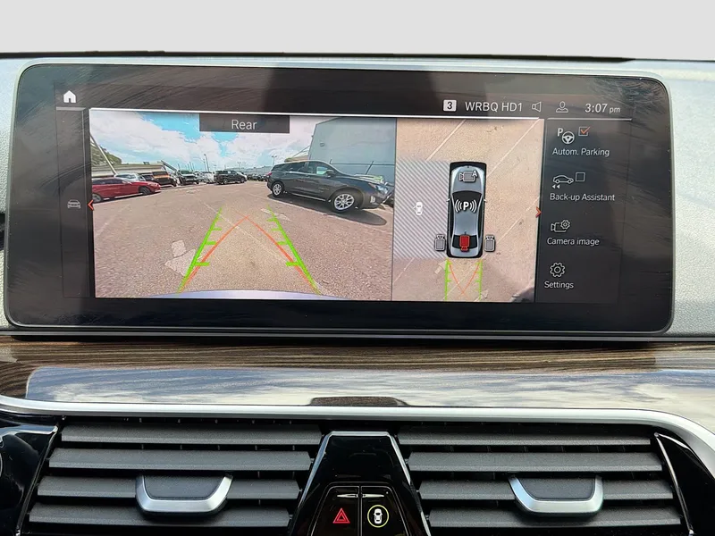 2021 BMW 5 Series — photo 34 view