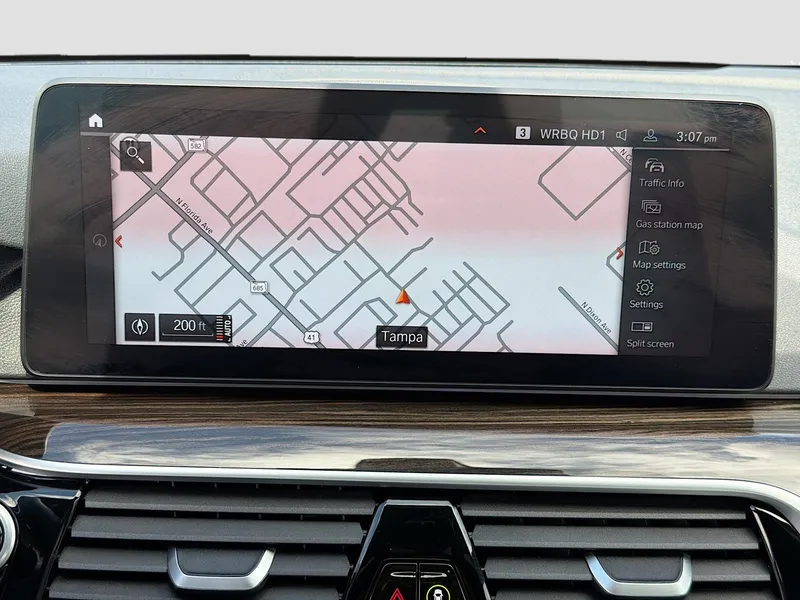 2021 BMW 5 Series — photo 33 view