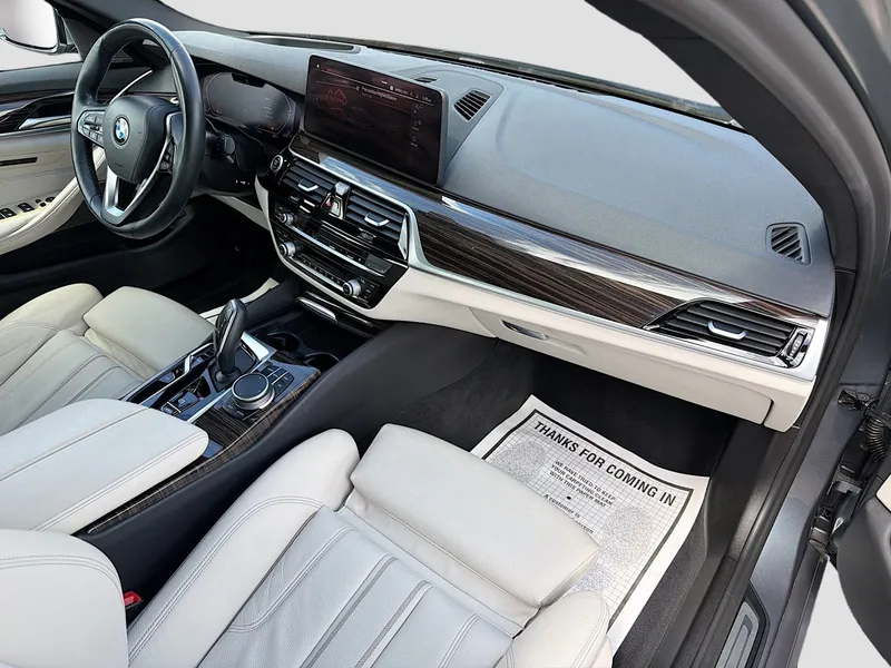 2021 BMW 5 Series — photo 14 view