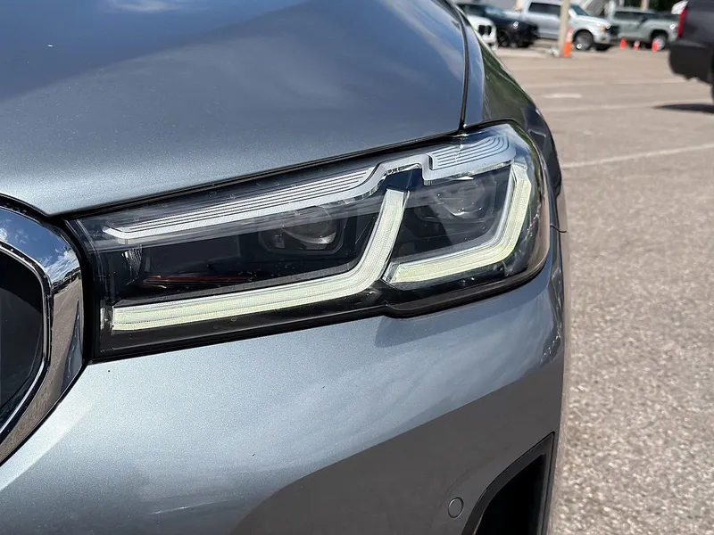 2021 BMW 5 Series — photo 9 view