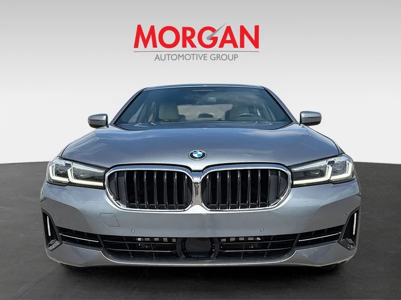 2021 BMW 5 Series — photo 8 view
