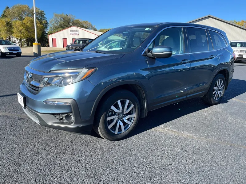 2020 Honda Pilot EX-L AWD in Blue — front three-quarter view