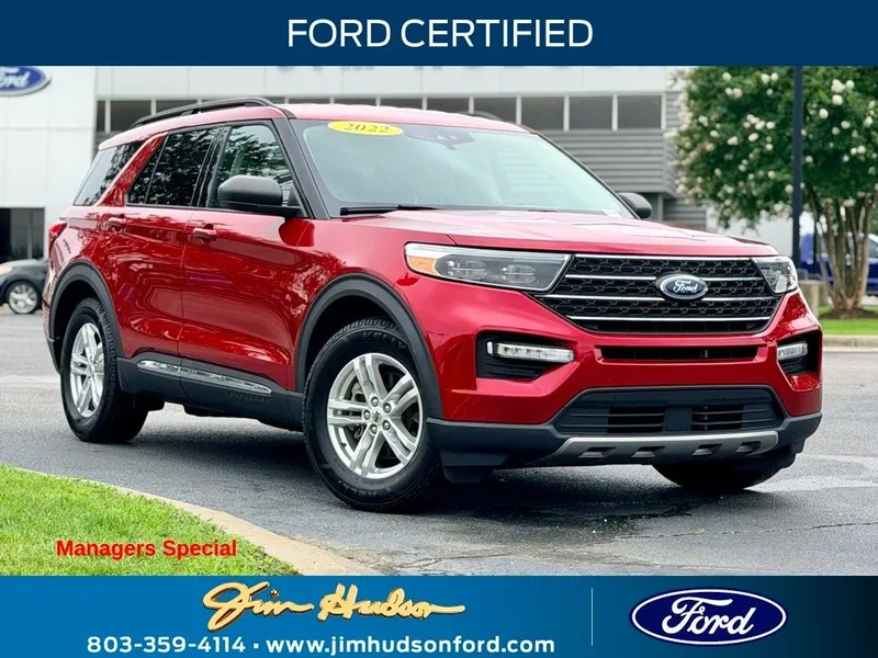 2022 Ford Explorer XLT CERTIFIED NAVI CO PILOT 360 in Red Metallic — front three-quarter view