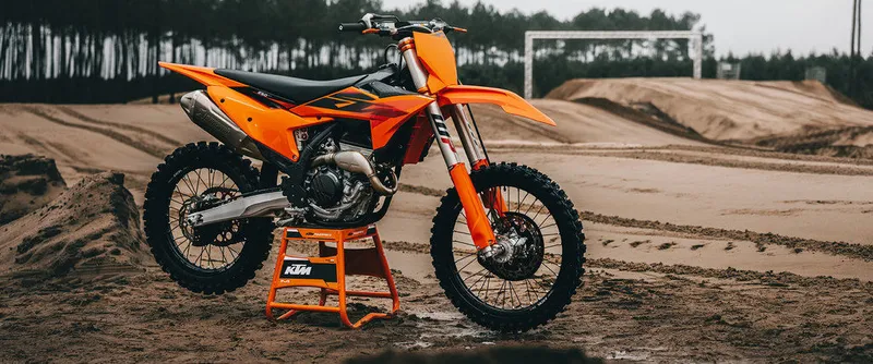2026 KTM 250 SX-F — front three-quarter view