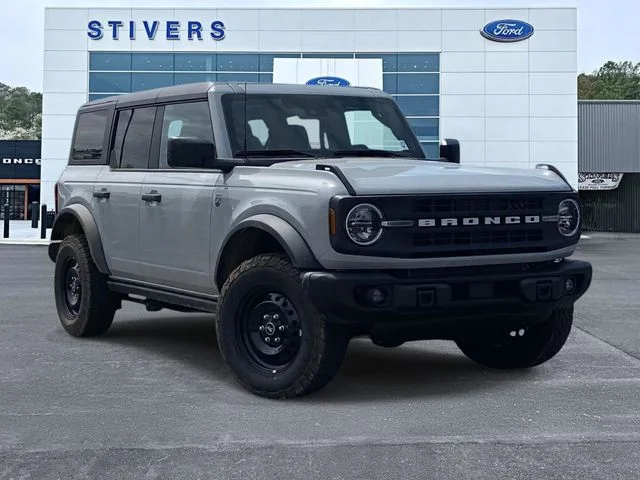 2026 Ford Bronco Big Bend in Avalanche — front three-quarter view