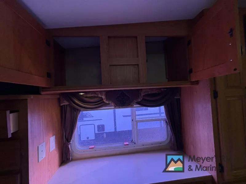 2006 Jayco Designer — photo 30 view