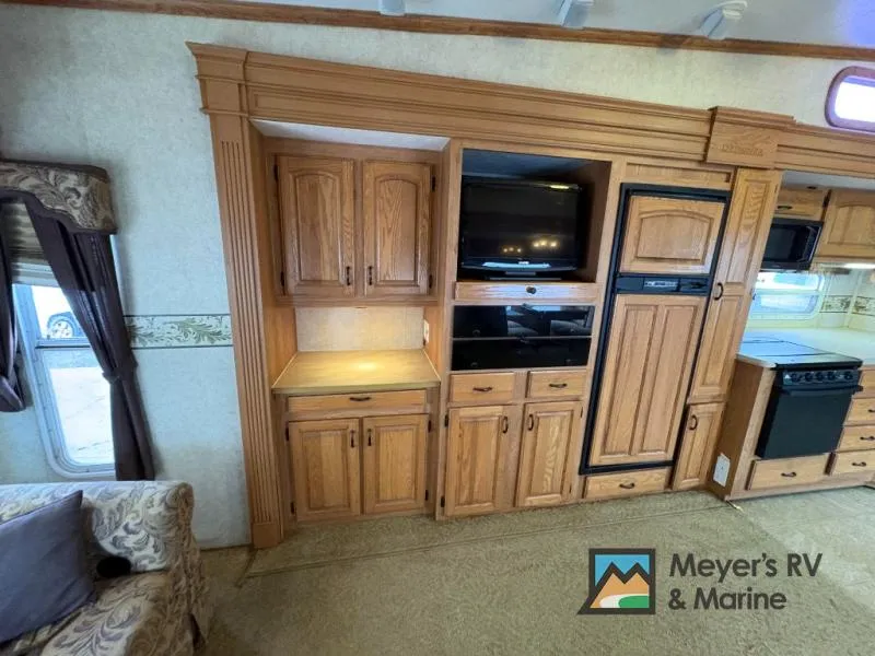 2006 Jayco Designer — photo 24 view