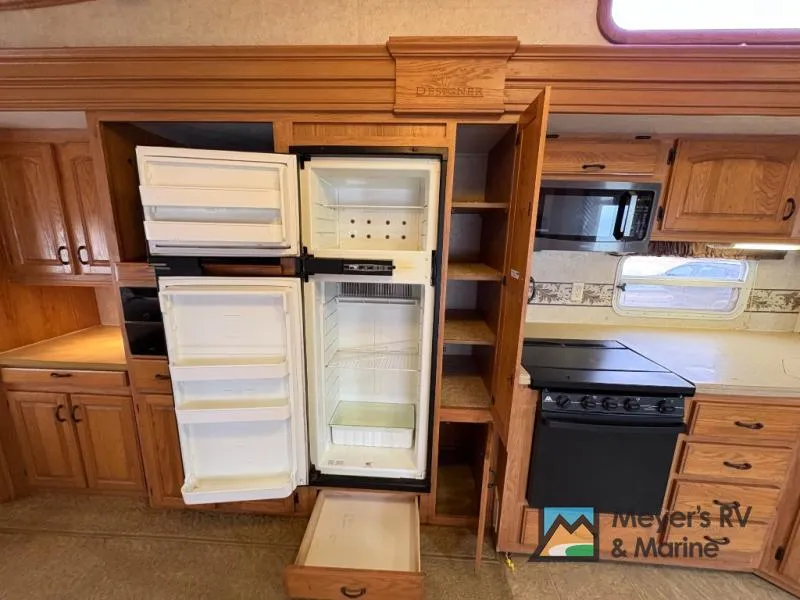 2006 Jayco Designer — photo 14 view