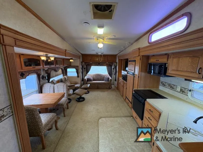 2006 Jayco Designer — photo 11 view