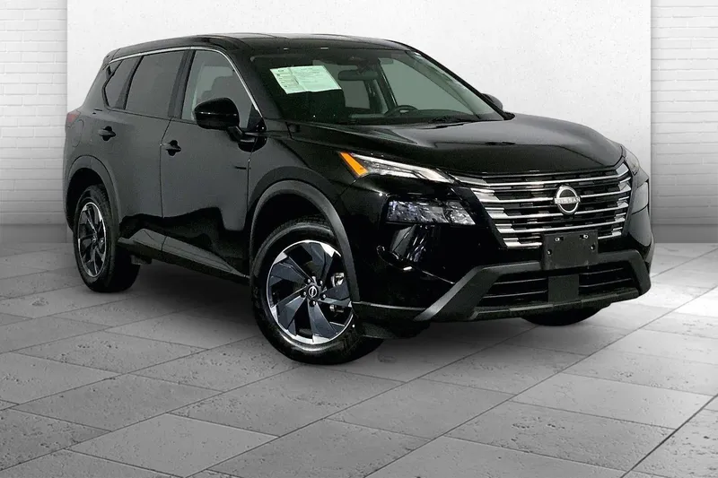 2025 Nissan ROGUE SV in Super Black — front three-quarter view