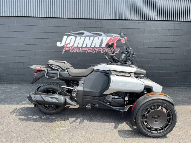 2025 Can-Am® Canyon — front three-quarter view