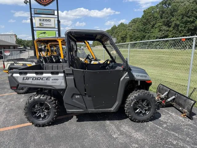 2022 CFMOTO UFORCE 1000 — front three-quarter view