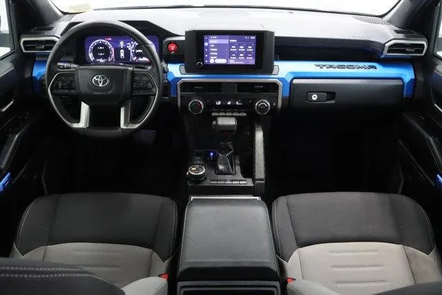 2025 Toyota Tacoma 4WD — photo 30 view