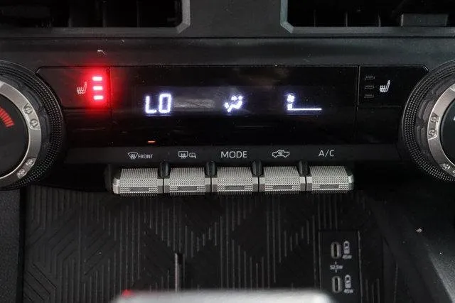 2025 Toyota Tacoma 4WD — photo 21 view