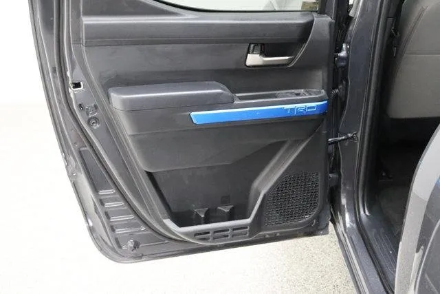 2025 Toyota Tacoma 4WD — photo 27 view