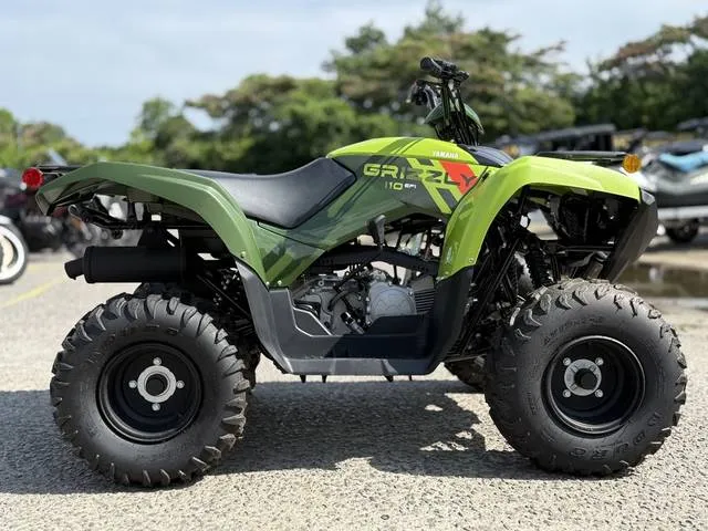 2026 Yamaha Grizzly 110 — front three-quarter view