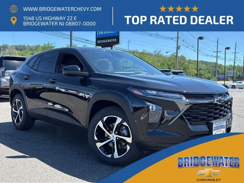 2026 Chevrolet Trax 1RS in Mosaic Black Metallic — front three-quarter view