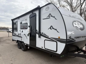 2025 Forest River Cherokee Grey Wolf Black Label