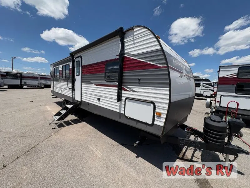 2025 Prime Time RV Avenger 28REI — front three-quarter view