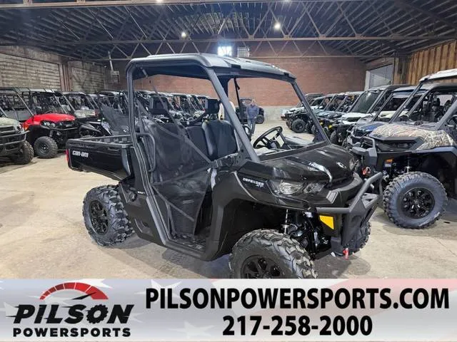2026 Can-Am® Defender XT HD9 — front three-quarter view