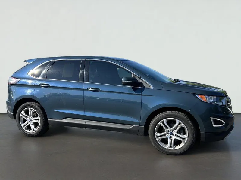 2016 Ford Edge Titanium in Gray — front three-quarter view