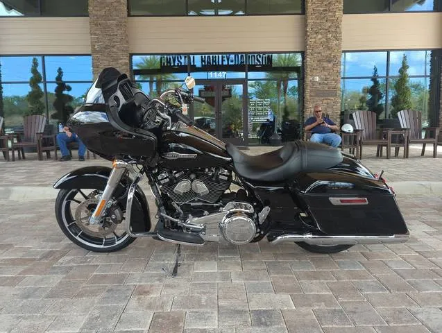 2022 Harley-Davidson® FLTRX - Road Glide® — front three-quarter view