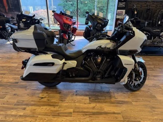 2025 Indian Motorcycle® N25LDDRRA — front three-quarter view