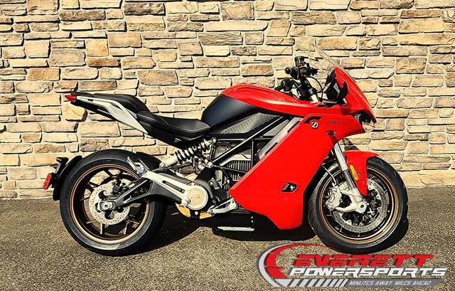 2025 Zero SR/S — front three-quarter view