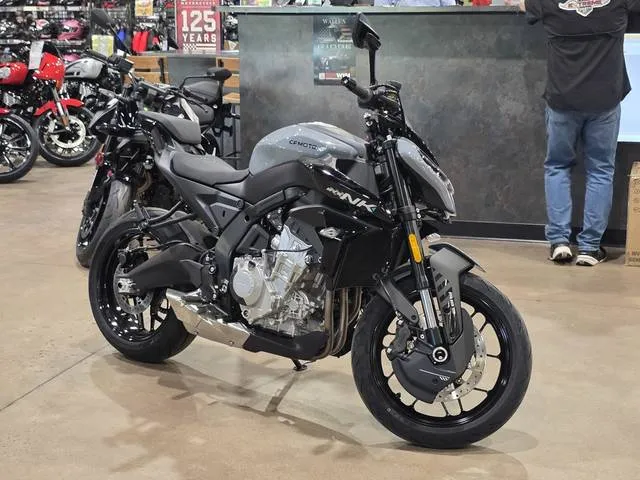 2026 CFMOTO 675NK — front three-quarter view