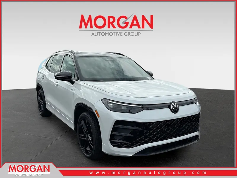 2026 Volkswagen Tiguan SE R-Line Black in Opal — front three-quarter view