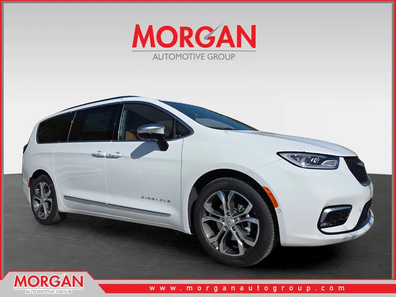 2026 Chrysler Pacifica Pinnacle in White — front three-quarter view