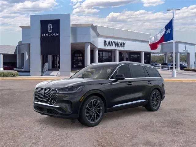 2026 Lincoln Aviator Reserve in Infinite Black Metallic Clearcoat — front three-quarter view