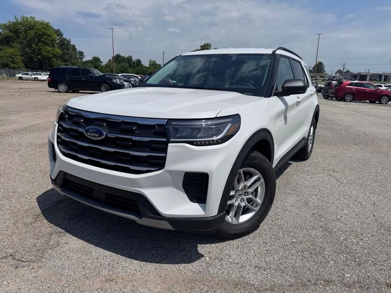 2026 Ford Explorer Active in White Metallic — front three-quarter view