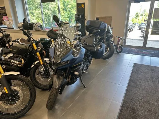 2026 Triumph TIGER SPT 800 — front three-quarter view