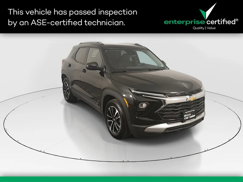 2025 Chevrolet Trailblazer FWD 4dr LT — front three-quarter view