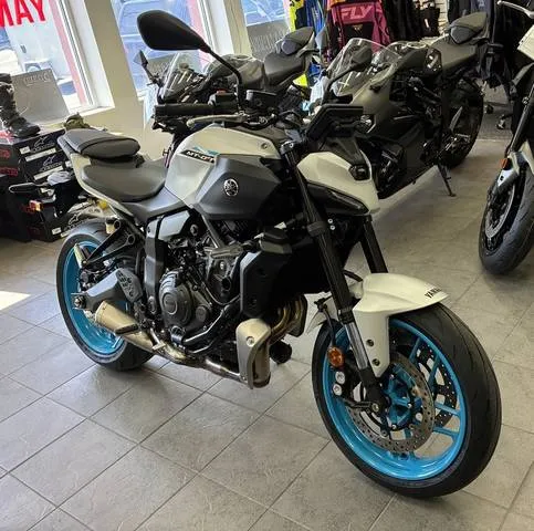 2026 Yamaha MT-07 — front three-quarter view