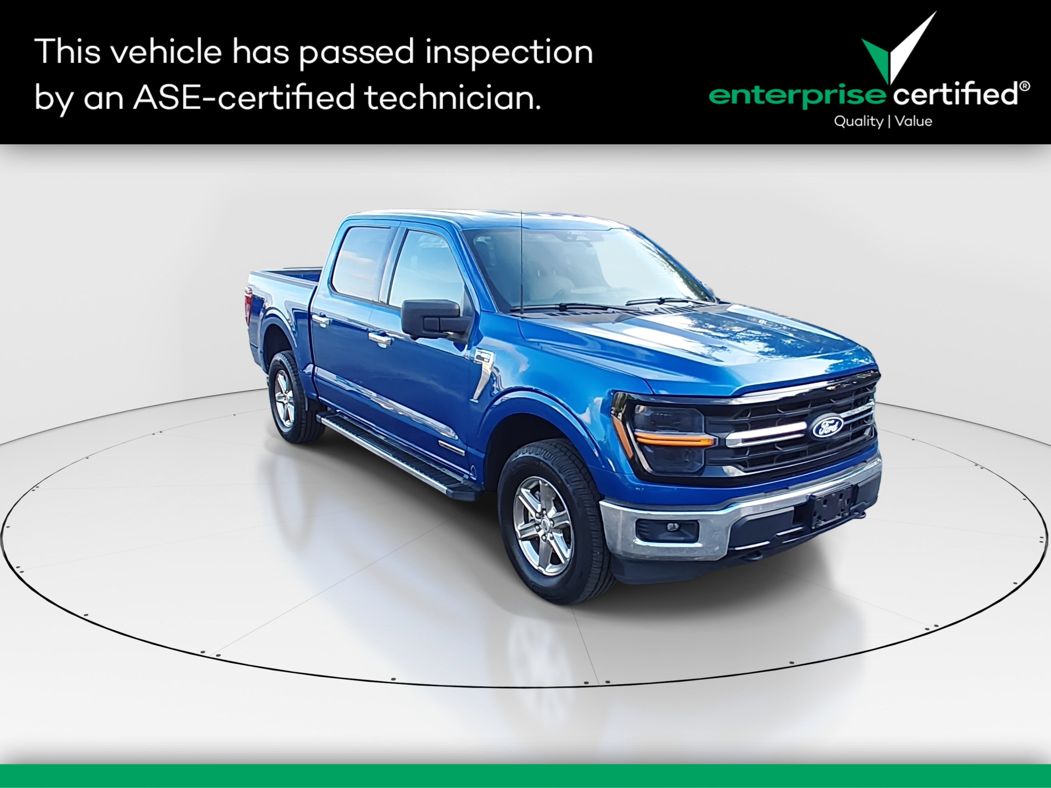 2024 Ford F-150 XLT 4WD SuperCrew 5.5' Box — front three-quarter view