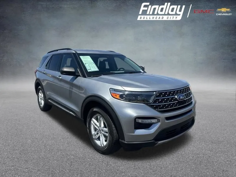 2023 Ford Explorer XLT in Other — front three-quarter view
