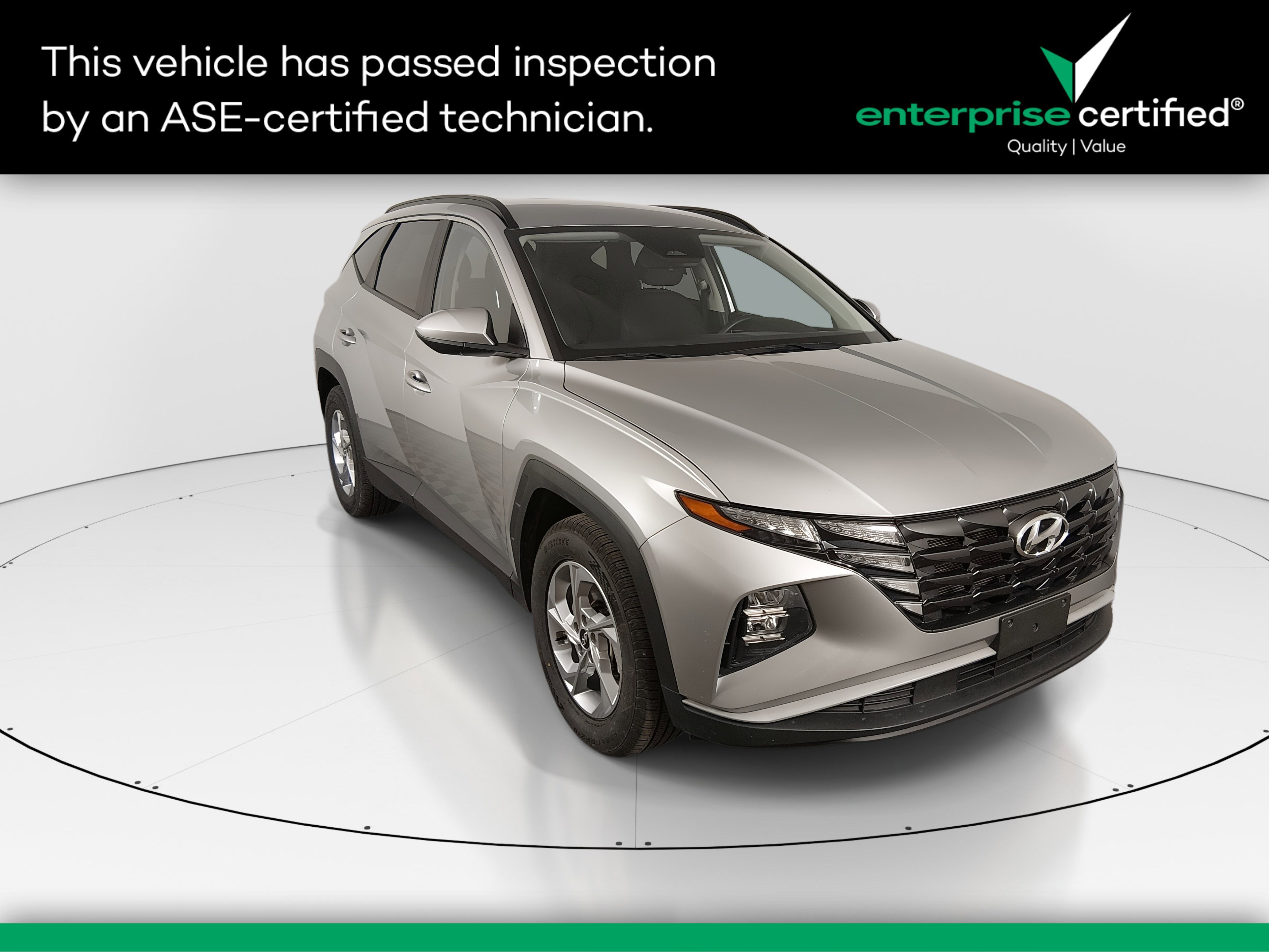 2024 Hyundai Tucson SEL FWD — front three-quarter view