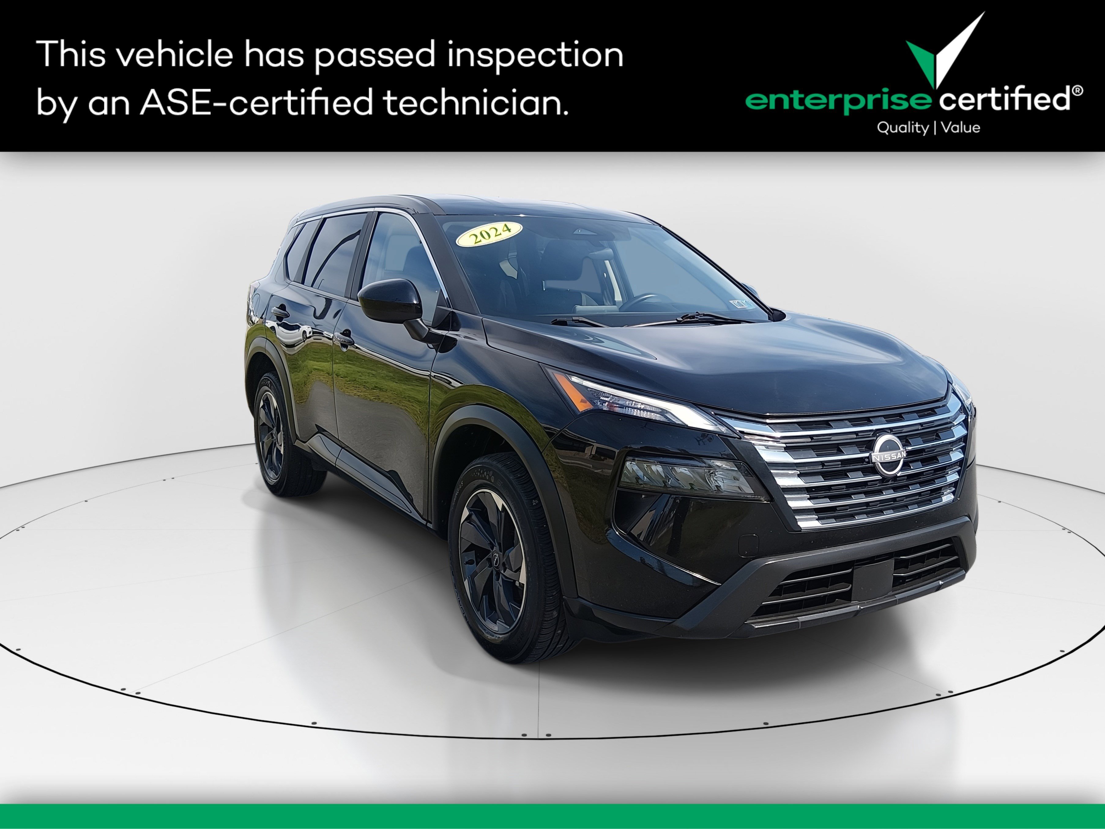 2024 Nissan Rogue FWD SV — front three-quarter view