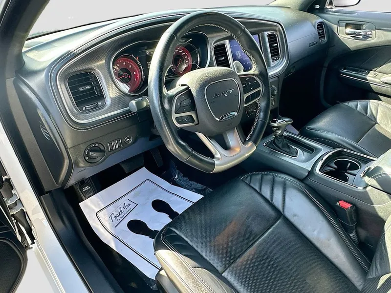 2022 Dodge Charger — photo 9 view