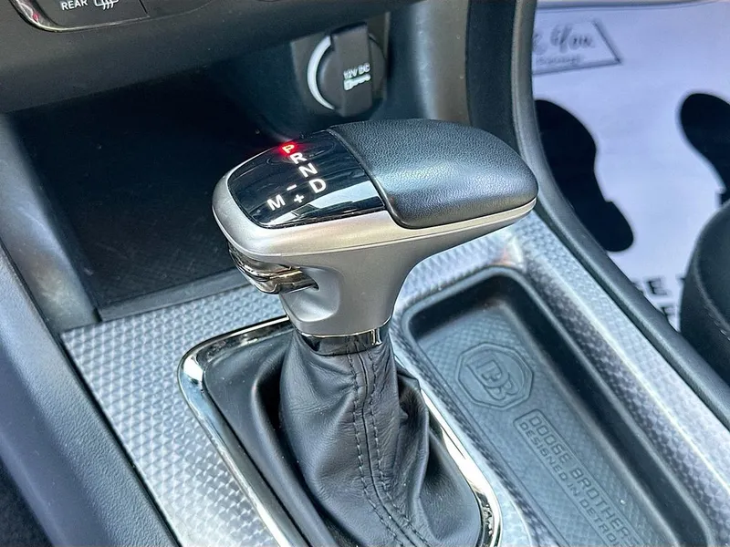 2022 Dodge Charger — photo 17 view
