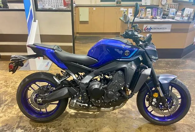 2025 Yamaha MT-09 — front three-quarter view