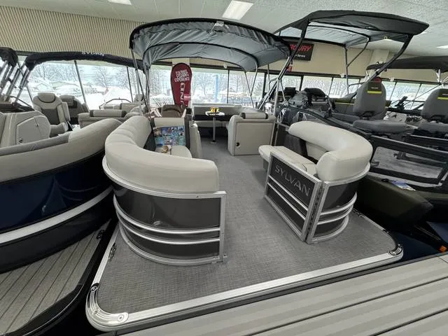 2027 Sylvan MIRAGE 8520 CRS — front three-quarter view