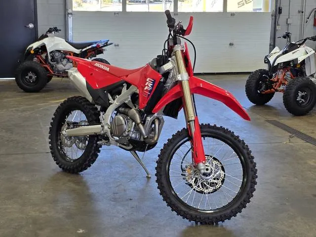 2025 Honda® CRF450RX — front three-quarter view