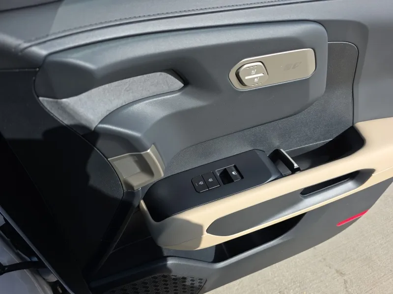 2027 Kia Telluride Hybrid — photo 21 view