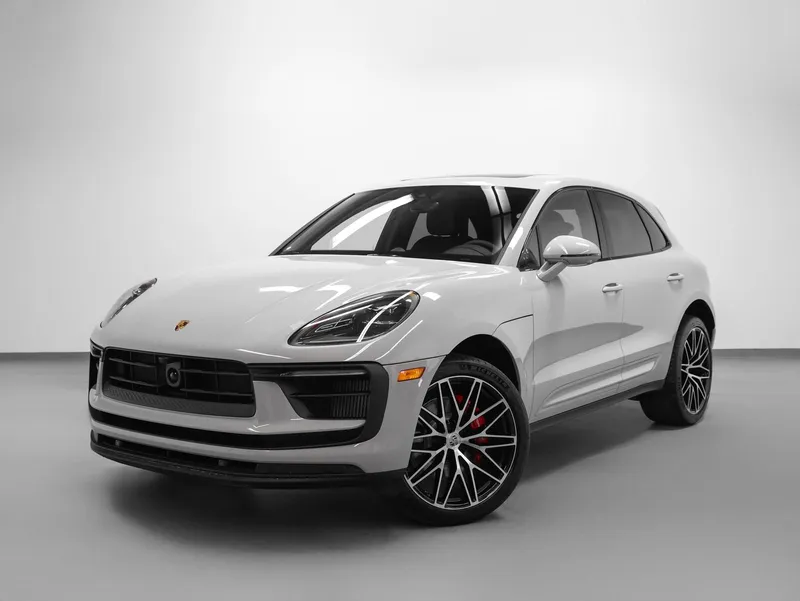 2026 Porsche Macan Macan S in Chalk — front three-quarter view